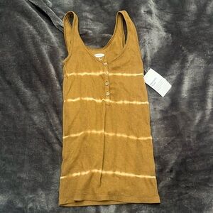 Women’s old navy xs tank top new with tag